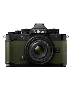 Nikon Z f + 40mm SE Moss Green